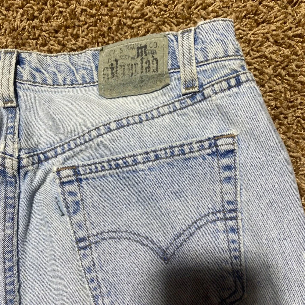 Vintage Levis SilverTab Relaxed Fit Jeans Light Wash 90s USA Made W38 L32 37x30